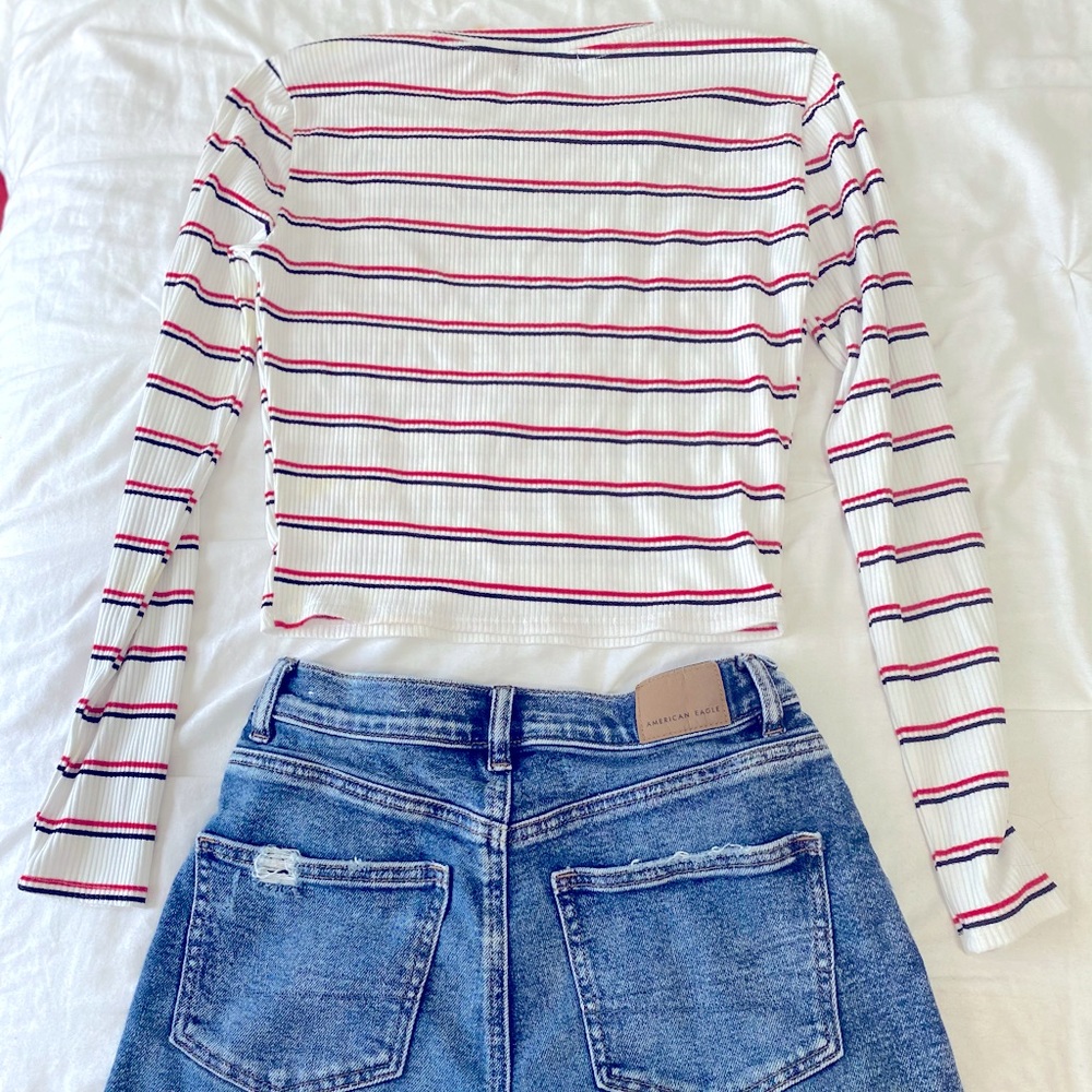 Cropped tee!! - Picture 2 of 2